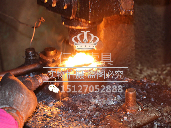 廠房設(shè)備